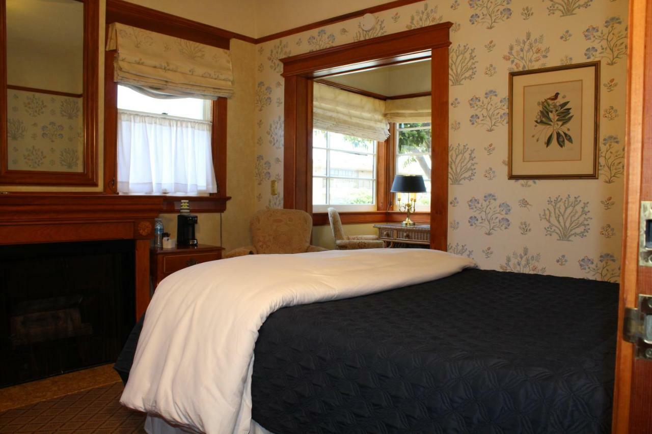 Pacific Grove Inn Экстерьер фото